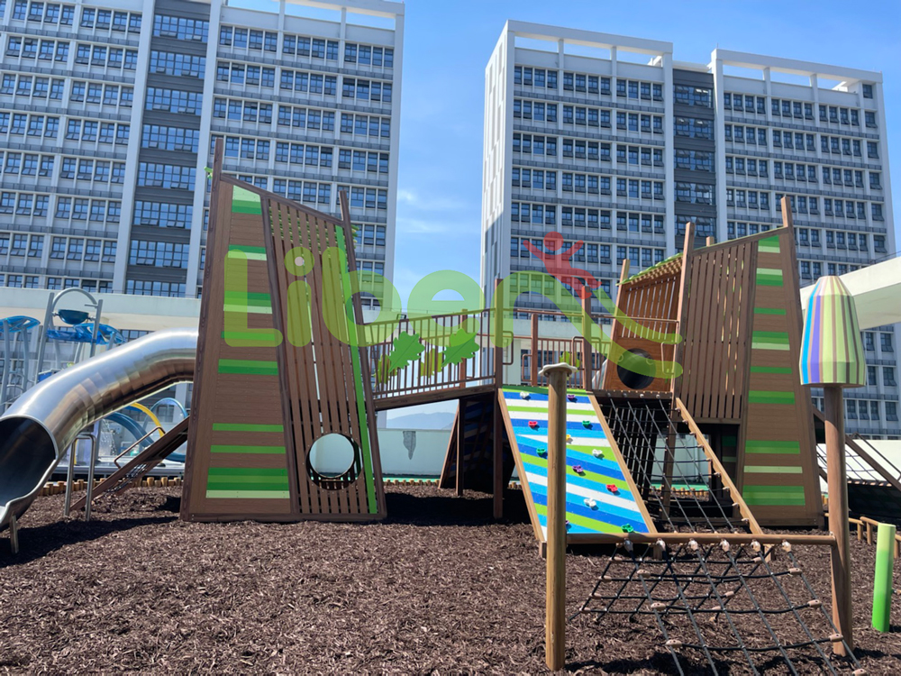 木制戶外游樂(lè)設(shè)備