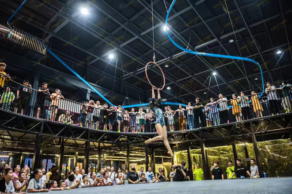 舞臺(tái)表演 舞臺(tái)表演