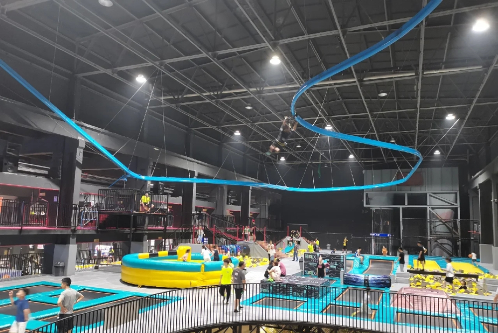 高空滑索 高空滑索